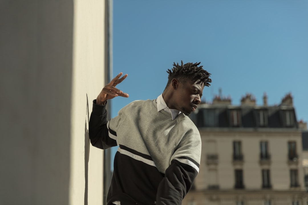 Що таке крамп (krump) — стиль танцю та емоційне самовираження